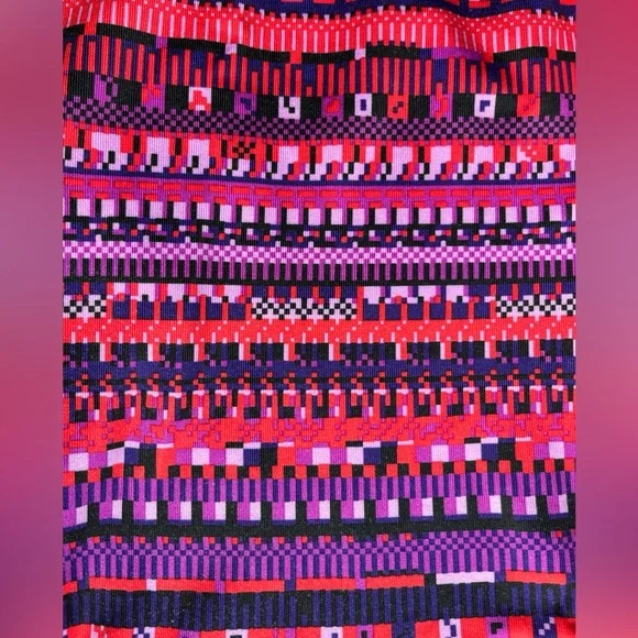 Women’s Nike Size Medium long pant pair - Picture 5 of 7